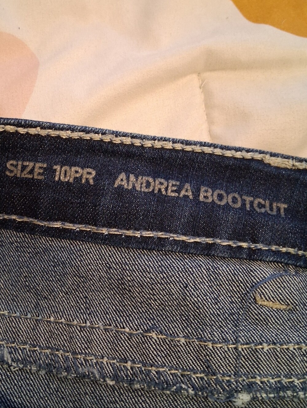 Code Bleu Andrea Women Bootcut Dark Wash Jeans Pant Sz10PR Embroidered - Picture 11 of 15